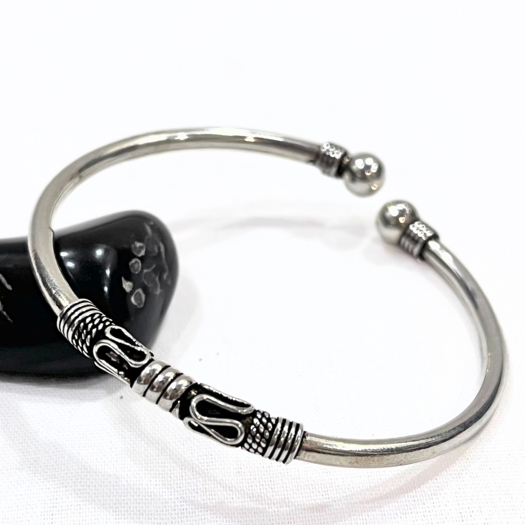 WOMEN KADA