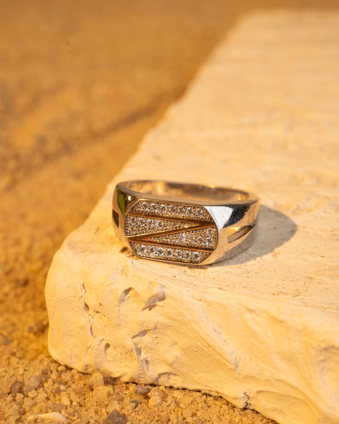 STUDDED MEN'S RING