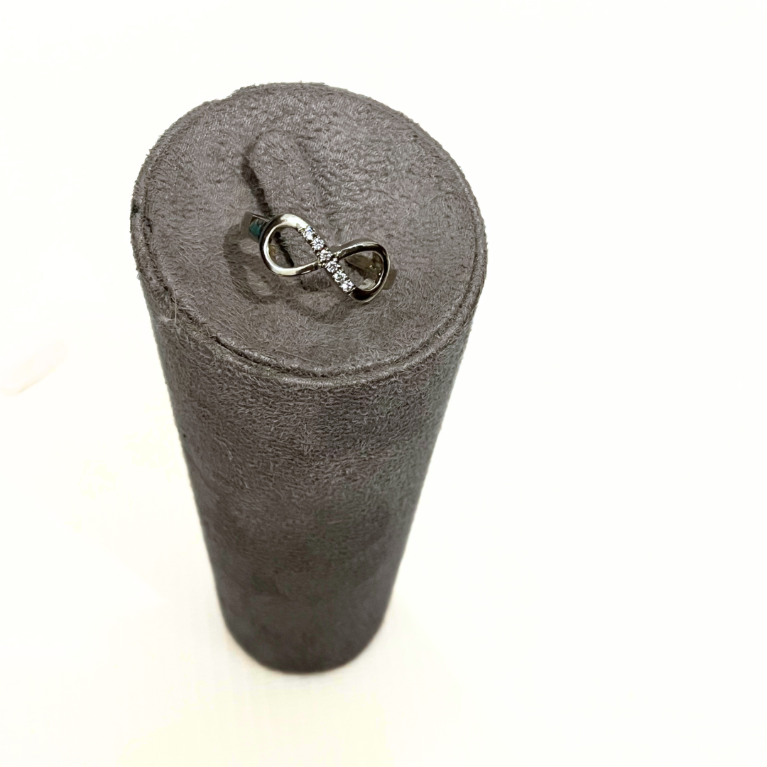 WOMENS RING