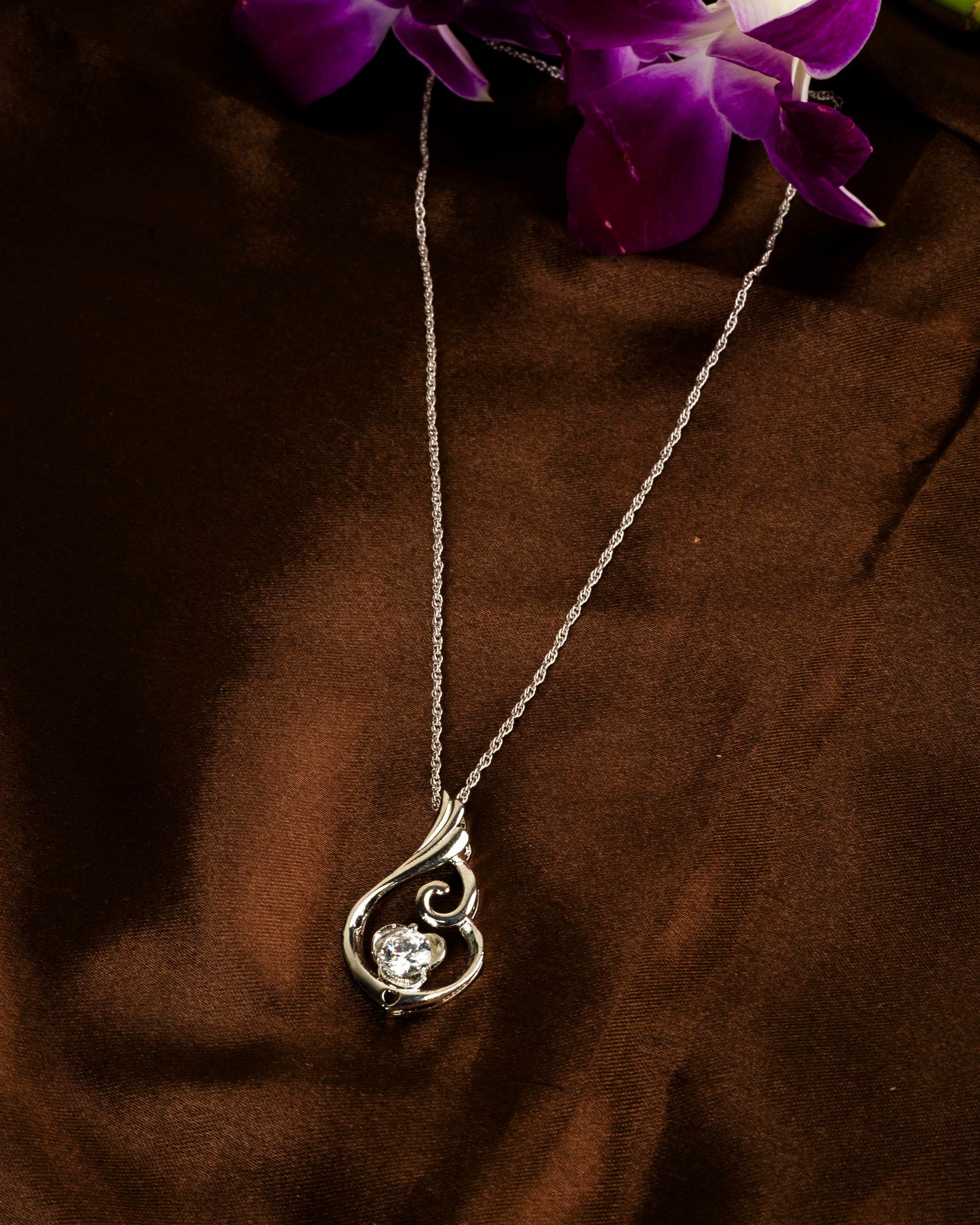 SWAROVSKI PENDANT CHAIN