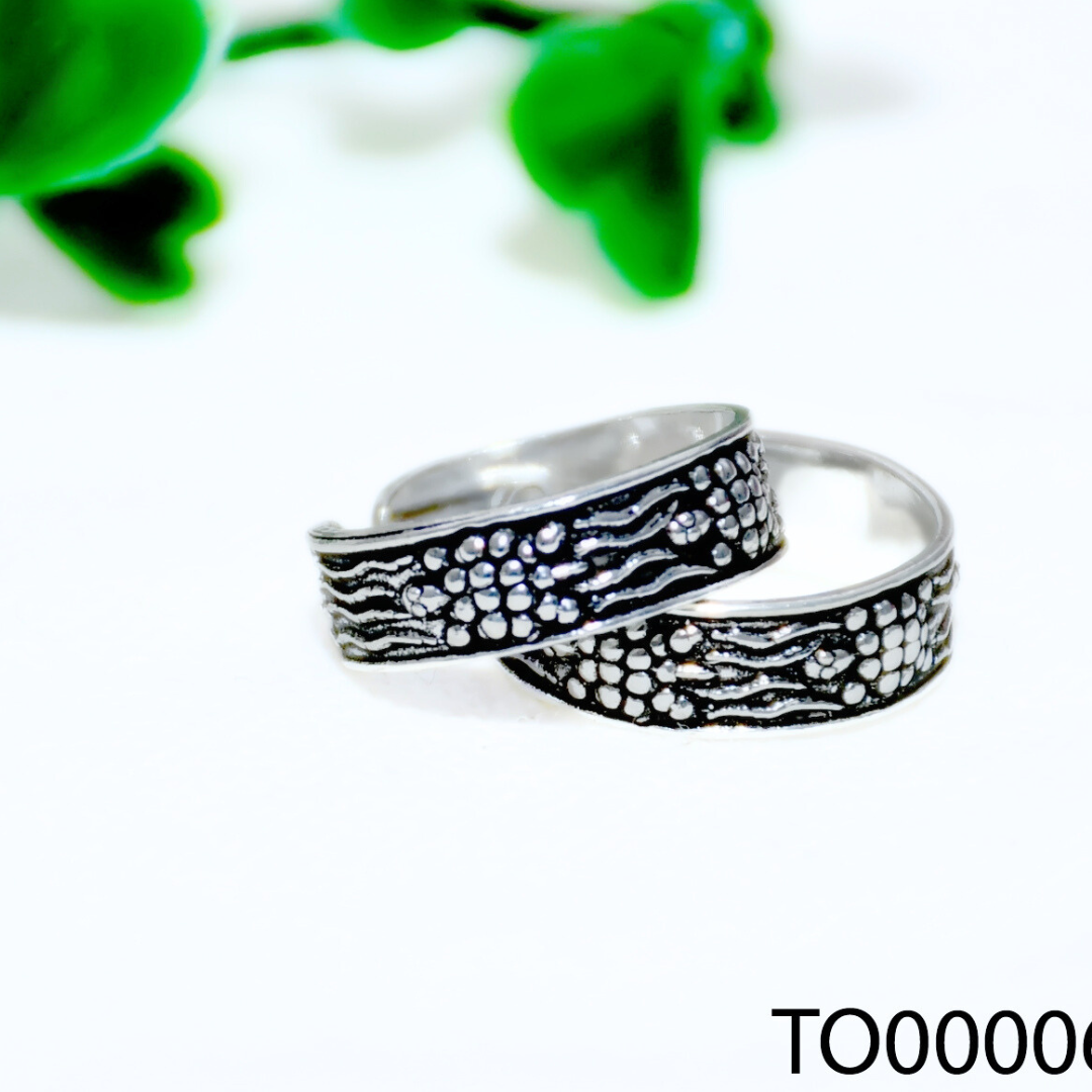 TOE RING