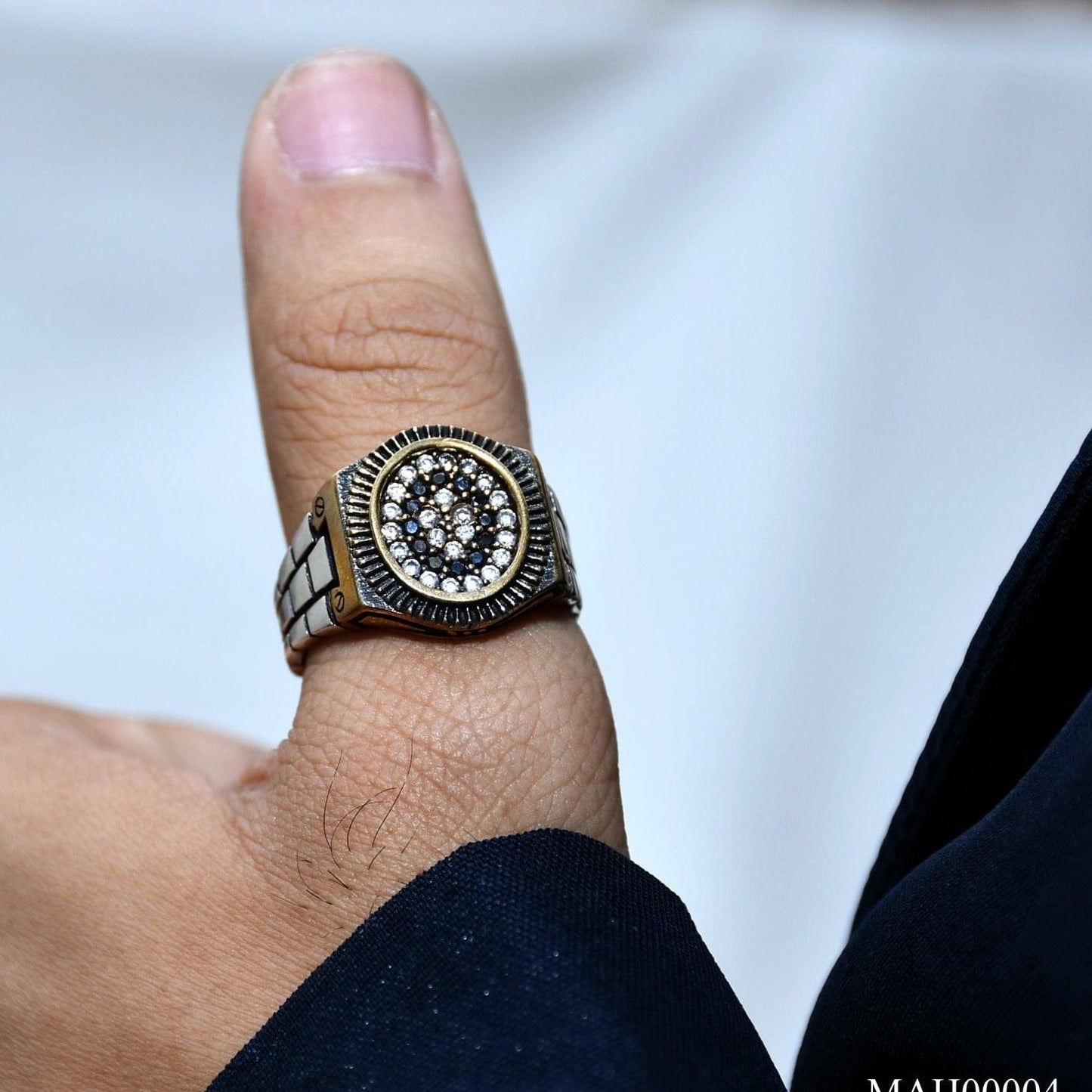 FUNKY CHAIN PATTERN STUDDED MEN'S RING