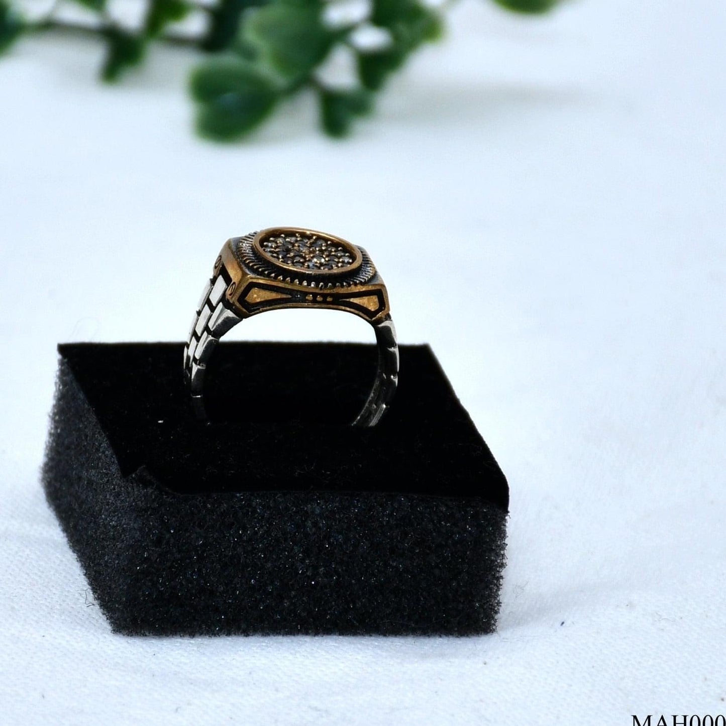 FUNKY CHAIN PATTERN STUDDED MEN'S RING