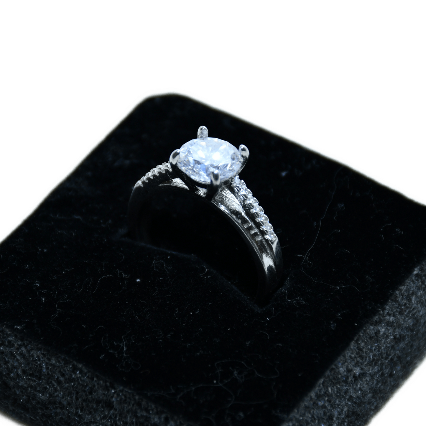 WOMEN RING