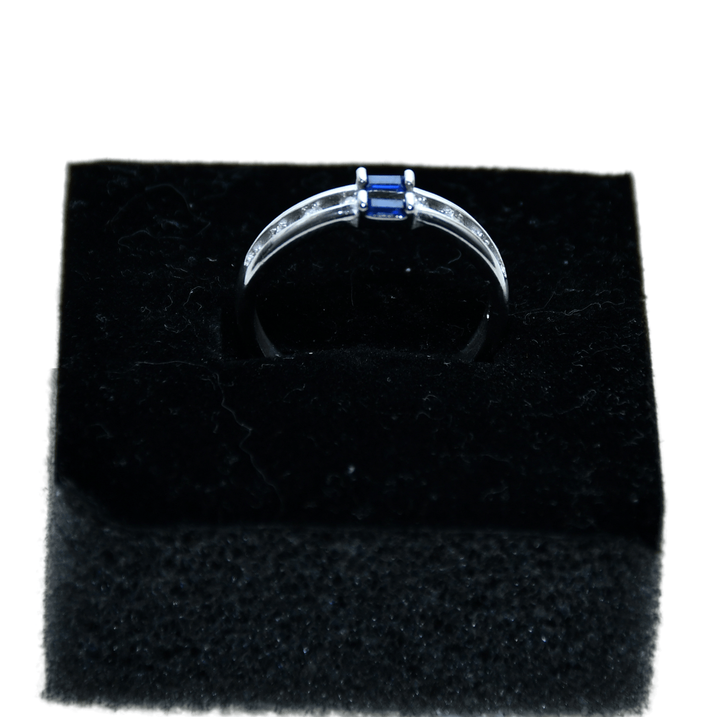 BLUE STUDDED WOMEN'S RING