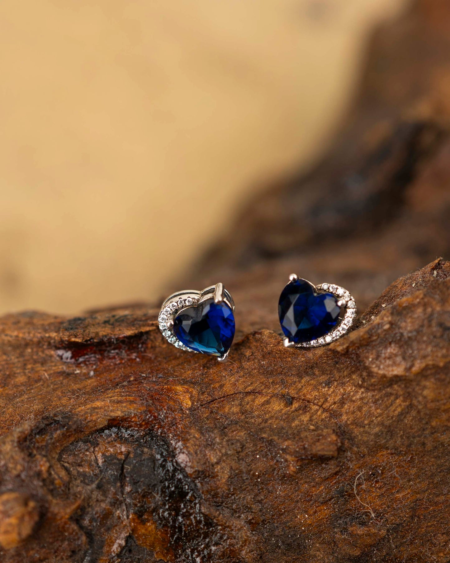 BLUE STONE HEART STUD EARRINGS