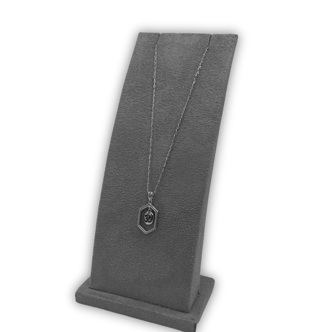 OM PENDANT CHAIN