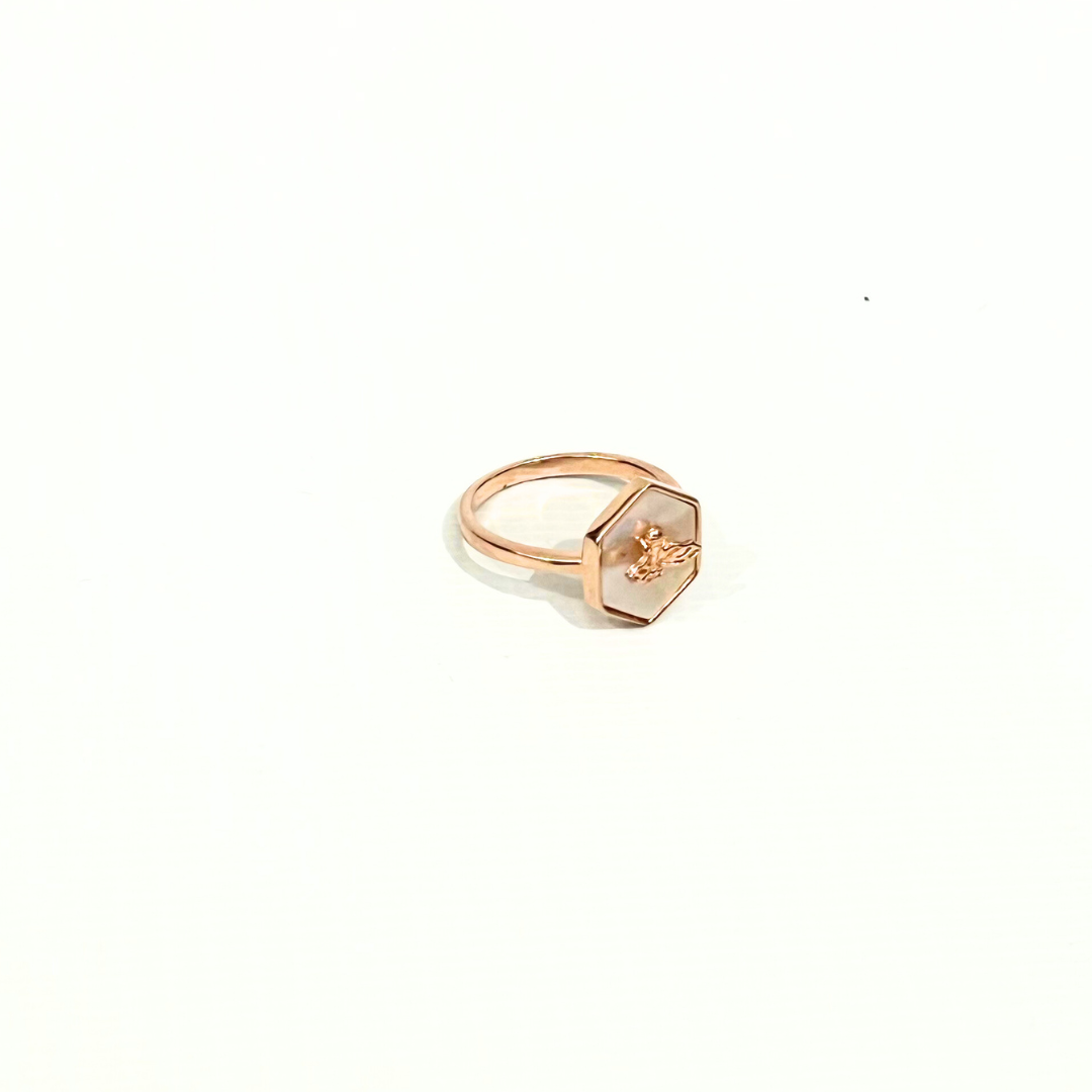 WOMENS RING