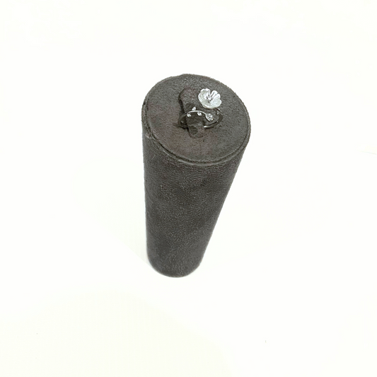 WOMENS RING