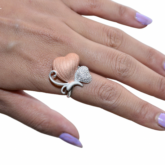 WOMEN’S RING