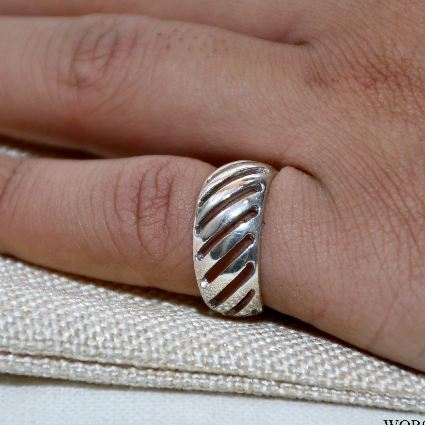 PLAIN SILVER MEN'S RING