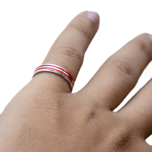 PLAIN RING WITH RED STRIPS