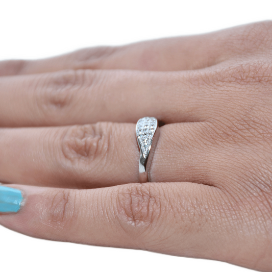 WOMENS RING