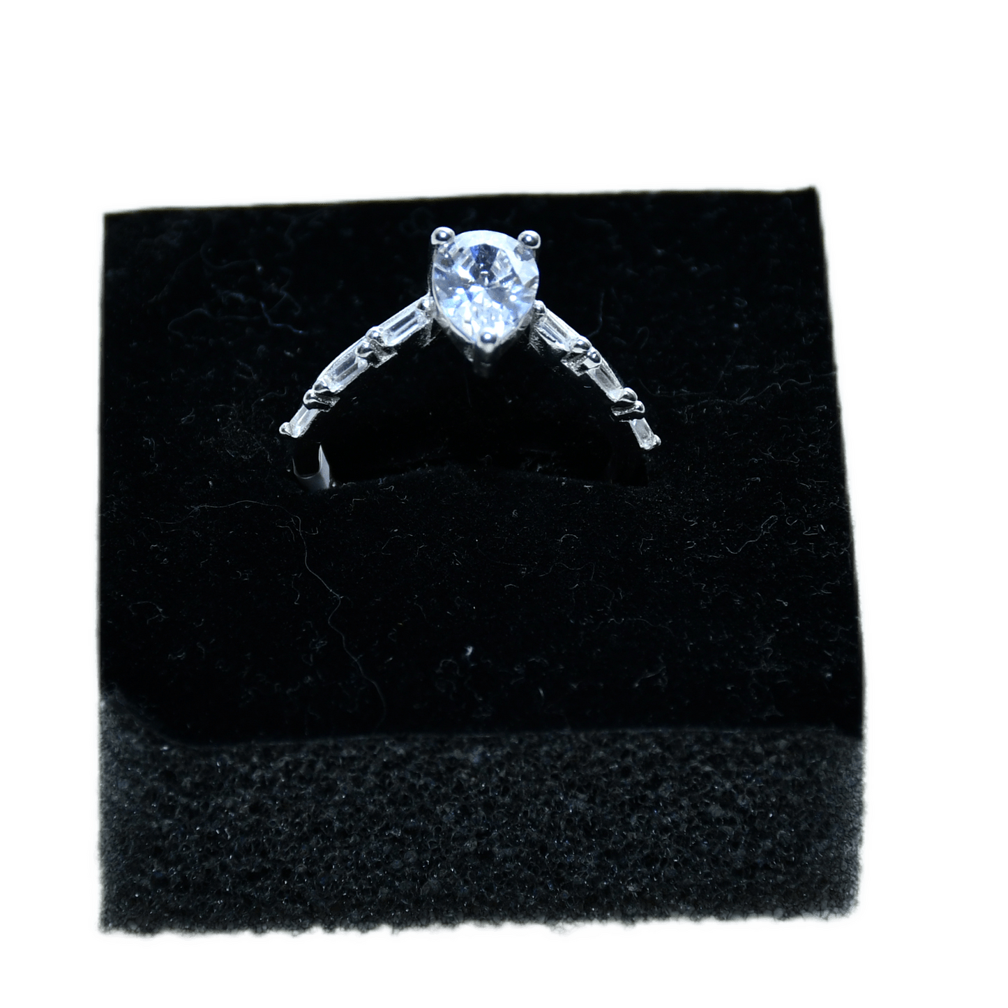 SINGLE ZIRCON WOMEN'S RING
