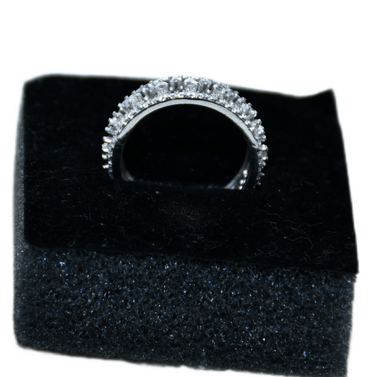 PLAIN STUDDED WOMEN'S RING