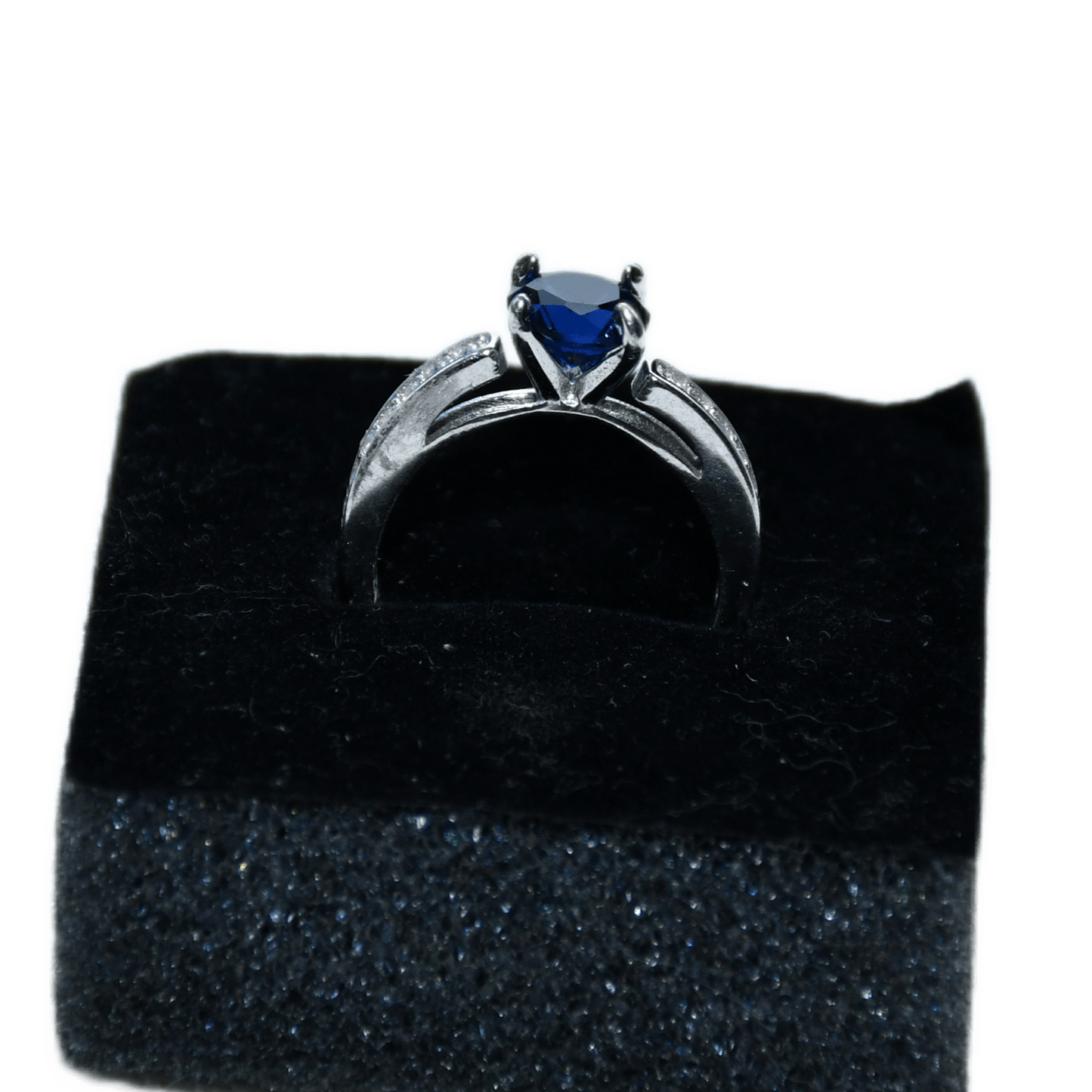 BLUE STONE STUDDED WOMEN'S RING